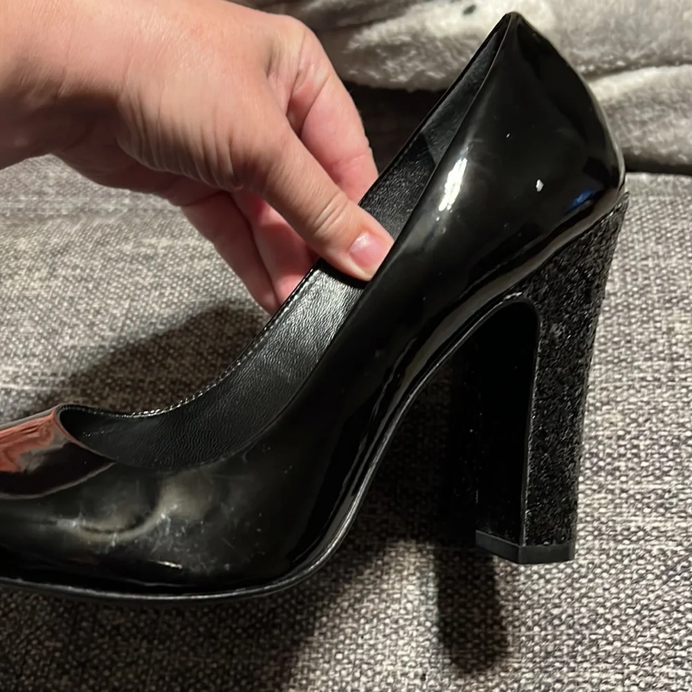 🎉 HP 🎉 Tory Burch Colin patent heels